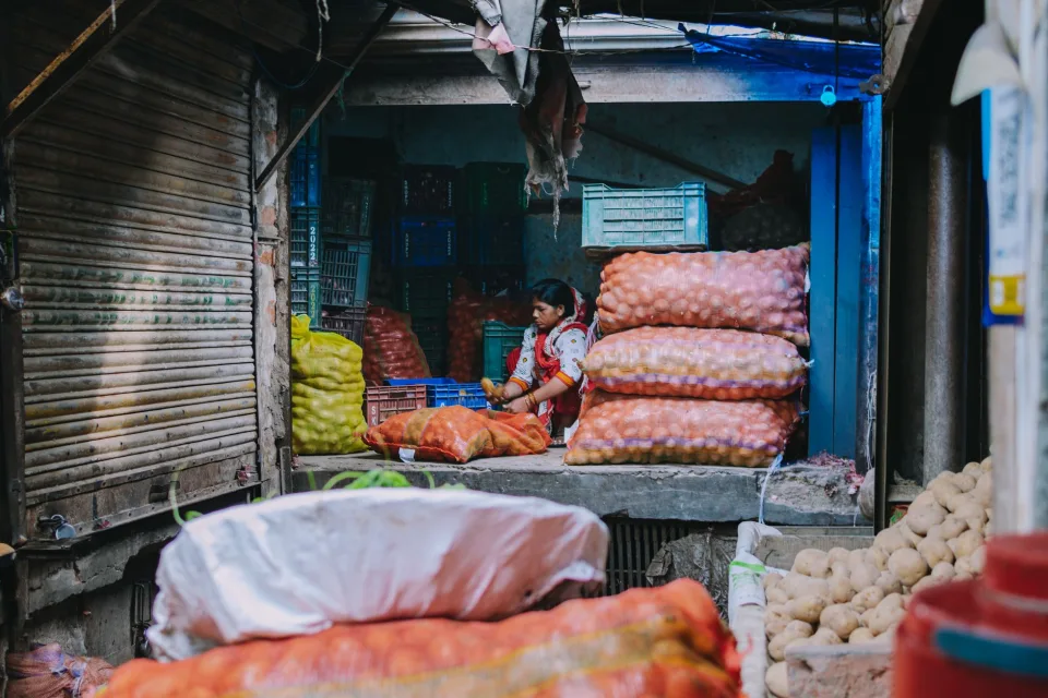 Lối đi trong cửa hàng